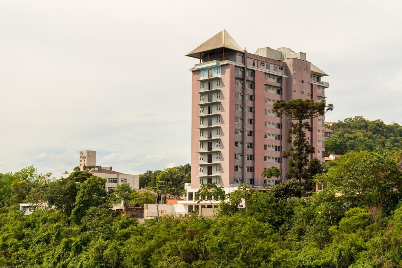 Tower By Castelo Itaipava Blumenau